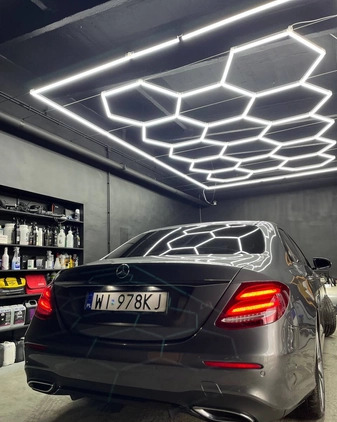 Mercedes-Benz Klasa E cena 91000 przebieg: 234000, rok produkcji 2017 z Warszawa małe 92